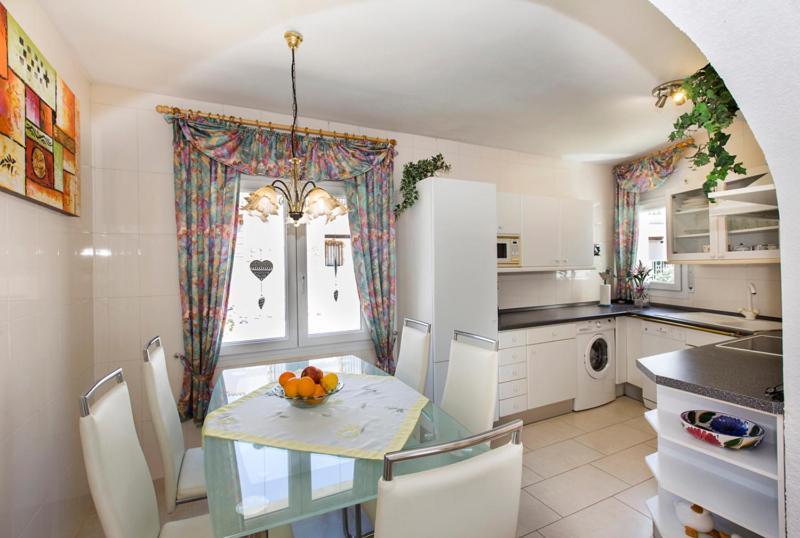 2009 Casa San Maurici Con Piscina By Homeselectspain Empuriabrava Zewnętrze zdjęcie